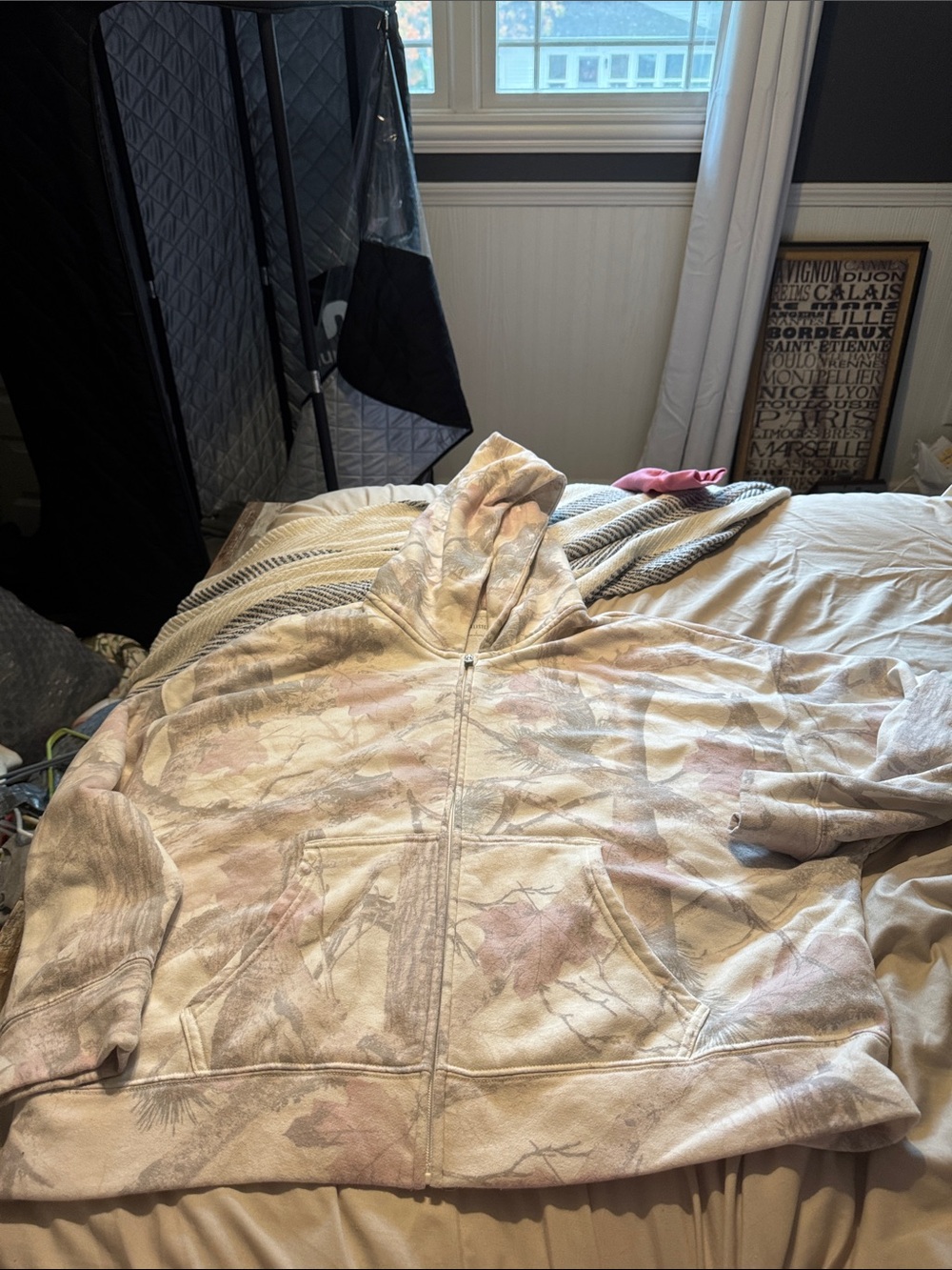 Hollister Women's Pink Cream Camouflage Zip-Up Hoodie